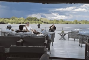 SUNDOWNER CRUISE.