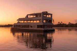 Victoriafälle: Luxus-Bootsfahrt & 3-Gänge-Dinner am Flussufer
