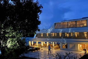 Victoriafälle: Luxus-Bootsfahrt & 3-Gänge-Dinner am Flussufer