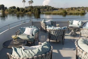 Victoriafälle: Luxus-Bootsfahrt & 3-Gänge-Dinner am Flussufer