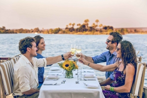 Victoria Falls: 2-Hour Zambezi River Lunch Cruise