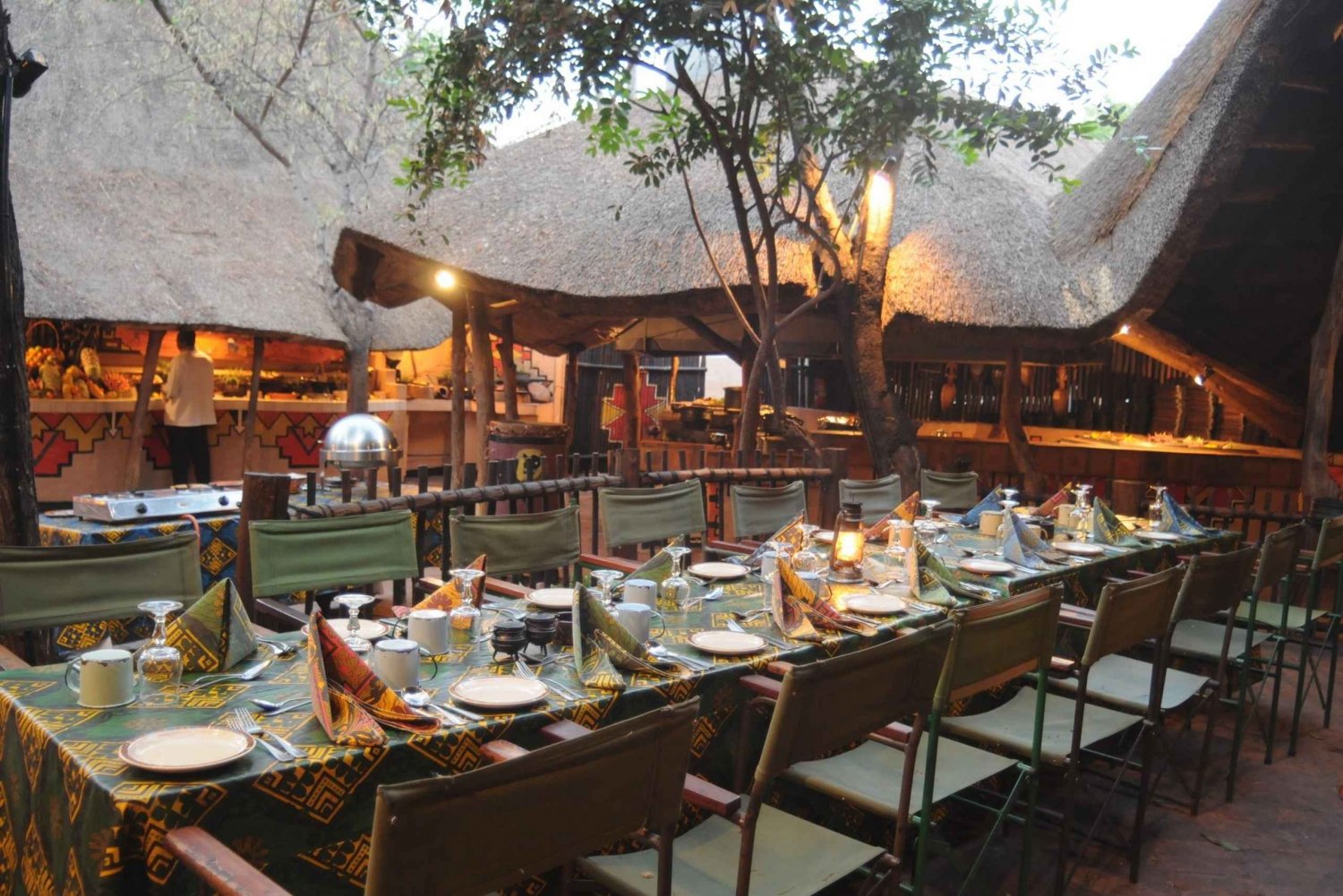 Victoria Falls: Boma Restaurant Dinner and Drum Show