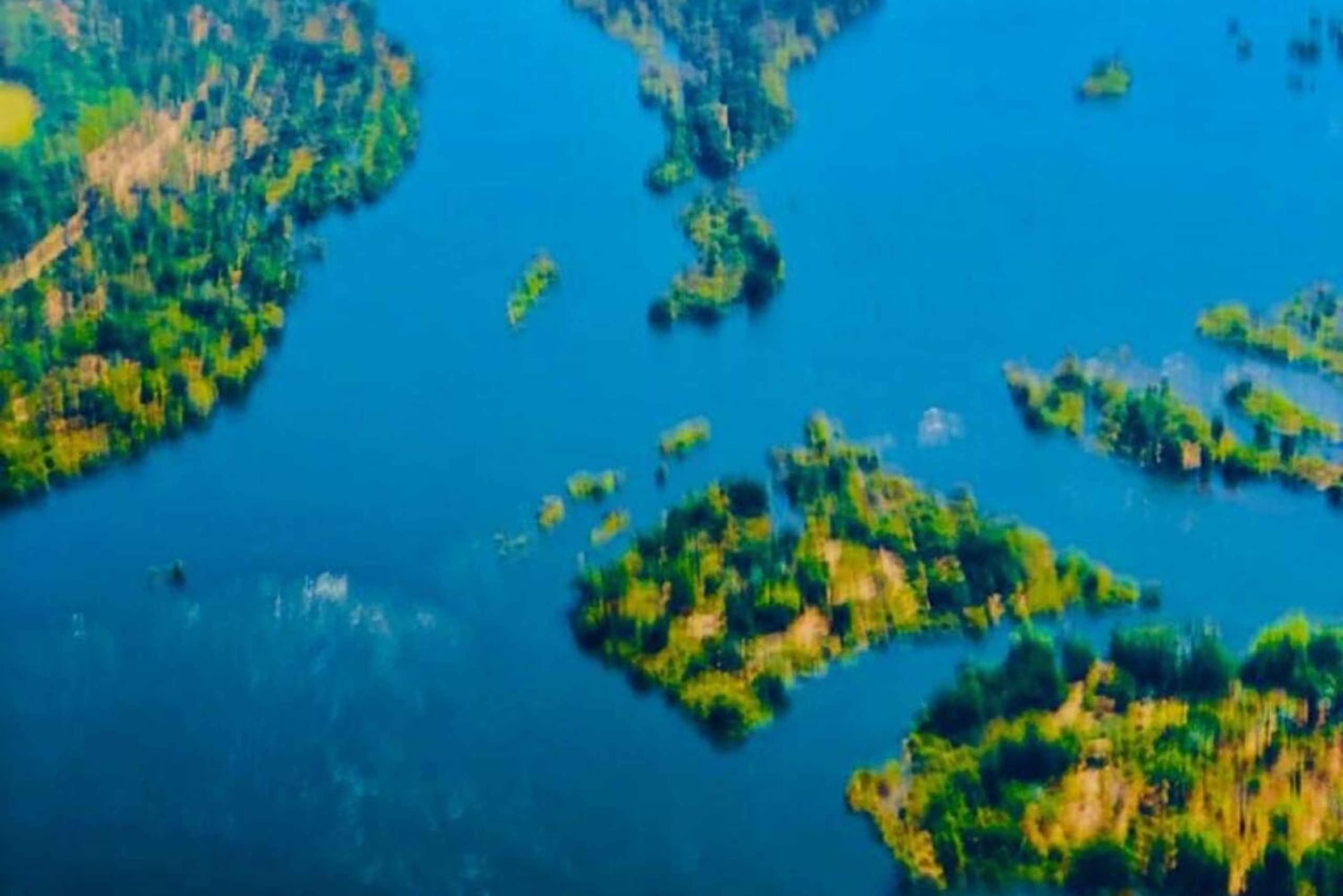 Vuelo en helicóptero por las cataratas Victoria con Masuku Safaris