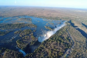 Victoria Falls: Helicopter Tour with Hotel Pickup