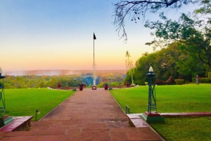 Victoria Falls: Introductory Town Tour with Coffee Break