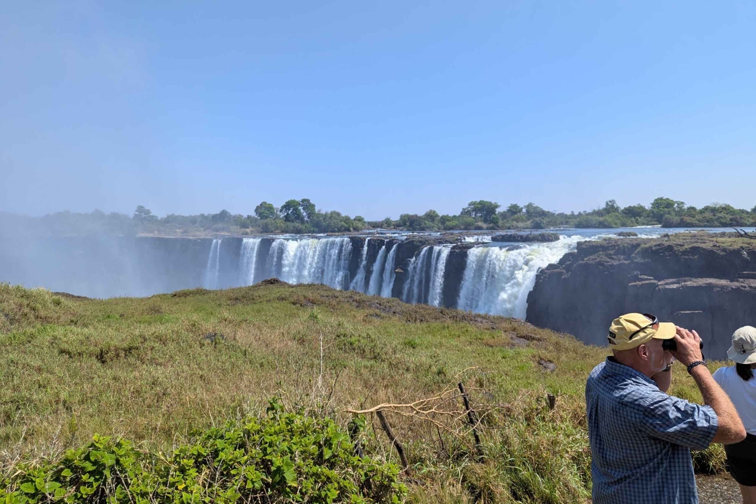 Experiência guiada imersiva nas Cataratas Vitória.
