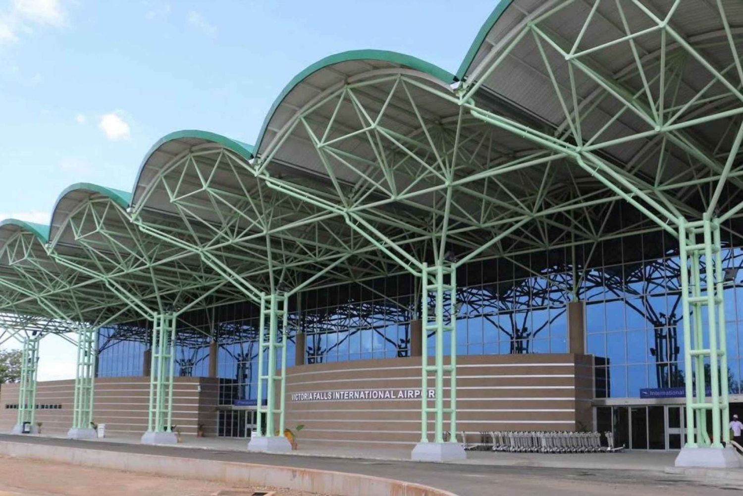 Victoria Falls: Private Airport to Hotel Transfer Service