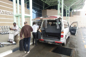 Victoria Falls: Private Airport to Hotel Transfer Service