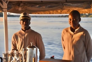Victoria Falls: Private Sunrise Cruise with Breakfast