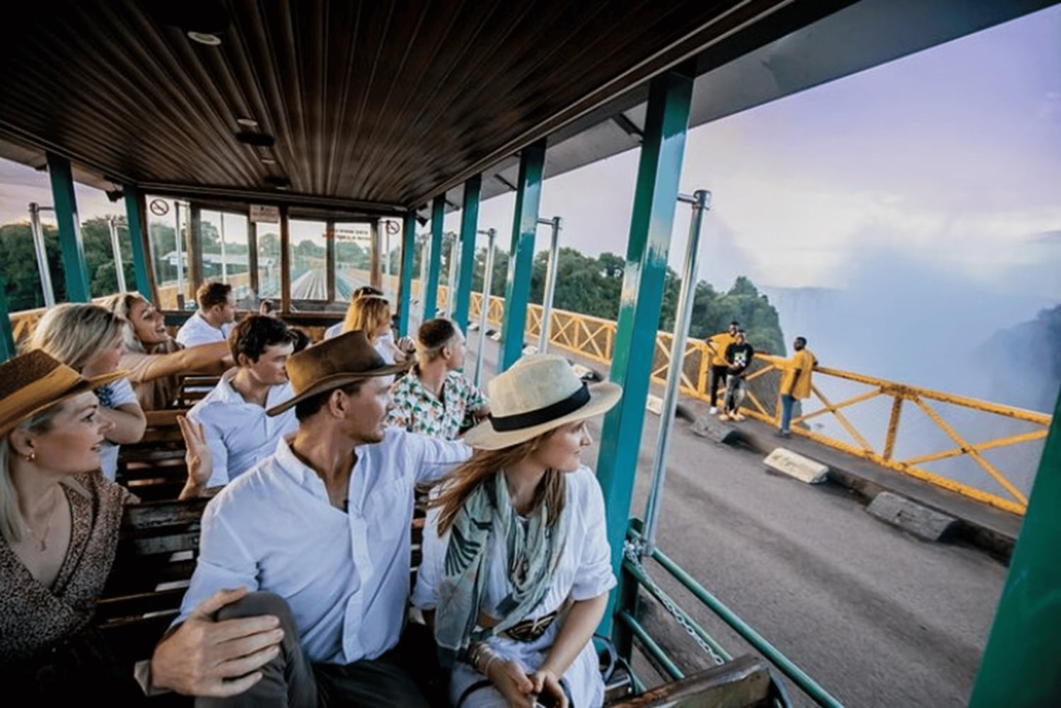 Cascate Vittoria: tram turistico