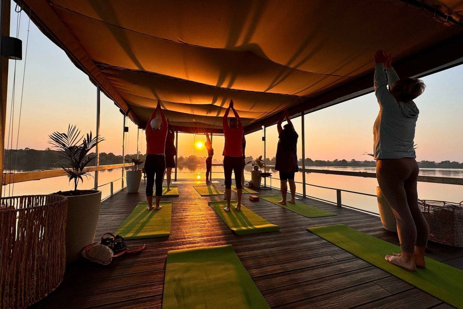 Victoria Falls: Small Group Yoga on the Zambezi River