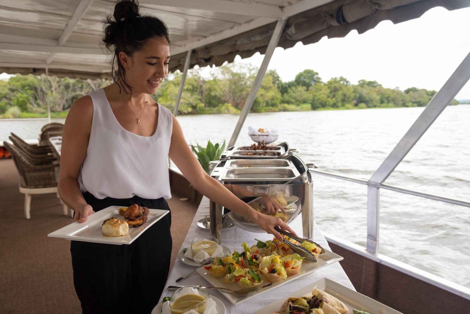 Victoria Falls: Sambesi-Fluss-Kreuzfahrt mit Mittagessen und Transfers