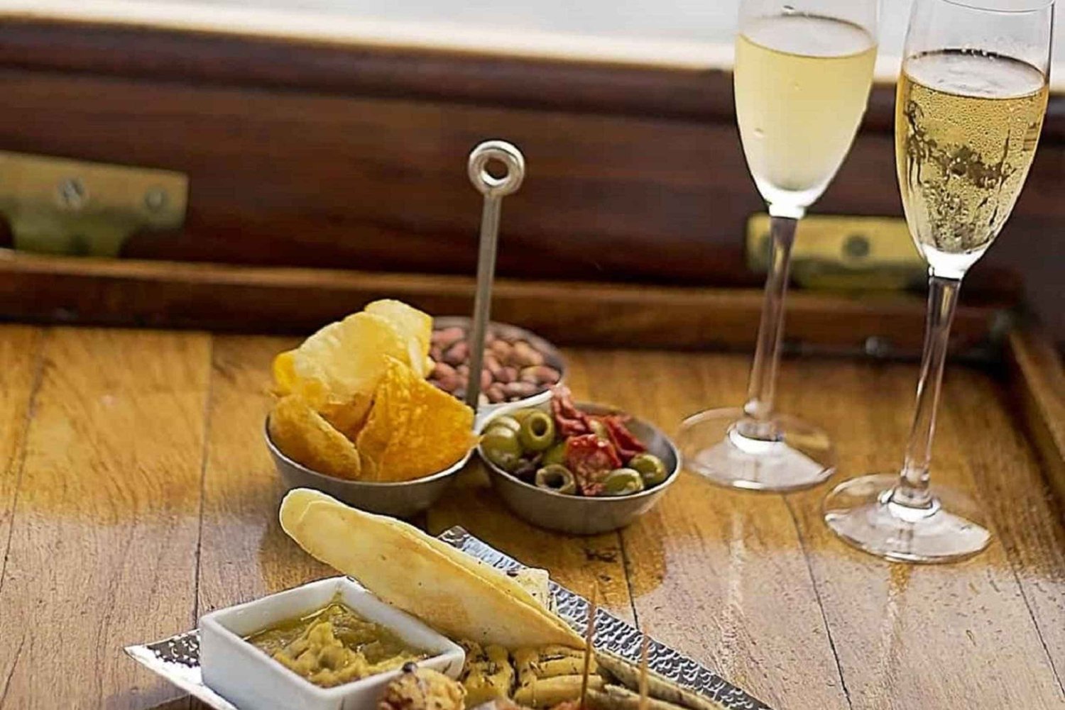 Cascate Vittoria: crociera sul fiume Zambesi a bordo del Ra-Ikane con drink