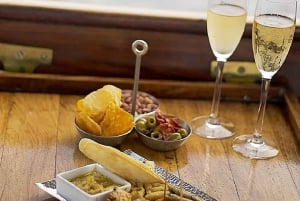 Wodospady Wiktorii: rejs po rzece Zambezi na pokładzie Ra-Ikane z napojami