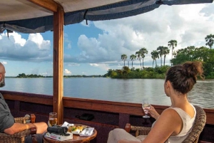 Cataratas Victoria: crucero Ra-Ikane por el río Zambeze con bebidas
