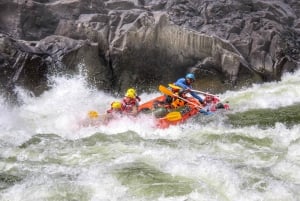 Victoriafallene: Zambezi-rafting og solnedgangscruise