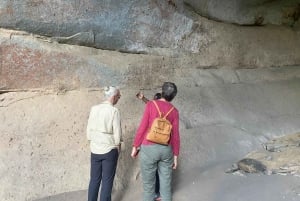 Zimbabwe: Guided Hikes, Safaris, and Wellness Retreats