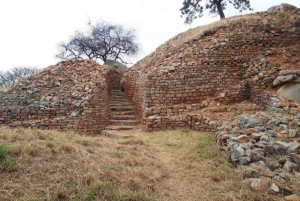 Zimbabwe: Khami Ruins Guided Tour with Snacks and Drinks