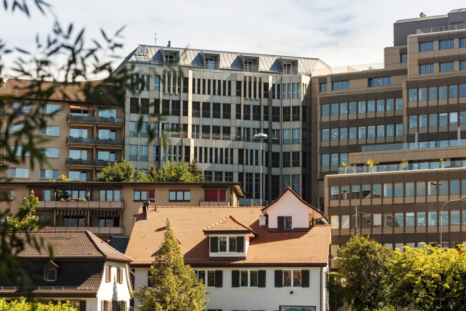 EMA House Hotel Suites
