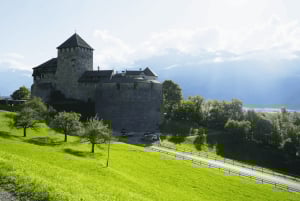 Fra Zürich: privat dagsomvisning i fire land med fotografering