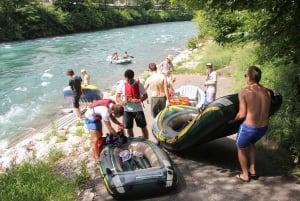 Desde Zúrich: excursión privada de un día de rafting por el río Aar a Berna