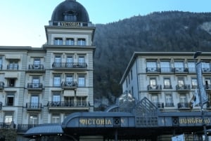 Lago Blausee e affascinante Interlaken: escursione privata di un giorno