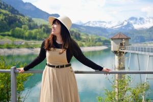 Au départ de Zurich : excursion privée d'une journée « Crash Landing On You ».