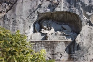 チューリッヒからルツェルンへの日帰り旅行とオプショナルヨットクルーズ