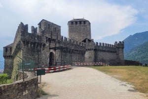 De Zurique Excursão de 1 dia a Basileia e Colmar em privado