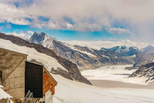 From Zurich: Guided Day Trip to Jungfraujoch with Train Ride