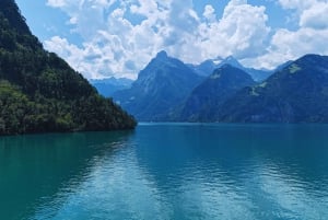 De Zurique: Tour privado de um dia pelas joias escondidas da Suíça com um guia local