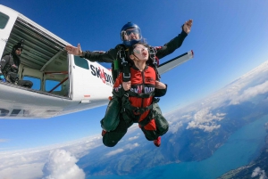 From Zurich: Interlaken Skydiving Adventure