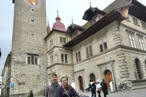 Desde Zúrich: tour privado por los tesoros ocultos y los sabores locales de Lucerna.