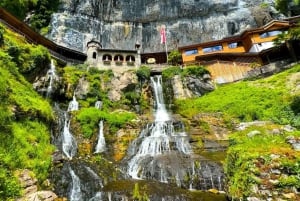 Da Zurigo: tour di Thun, grotte di Beatus, crociera sul lago e formaggio
