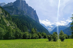 Interlaken: Highlights Tour with a Local by Private Car