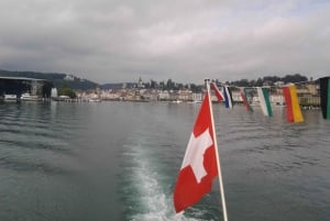 Однодневная поездка для небольшой группы из Цюриха на гору Пилатус с золотым туром