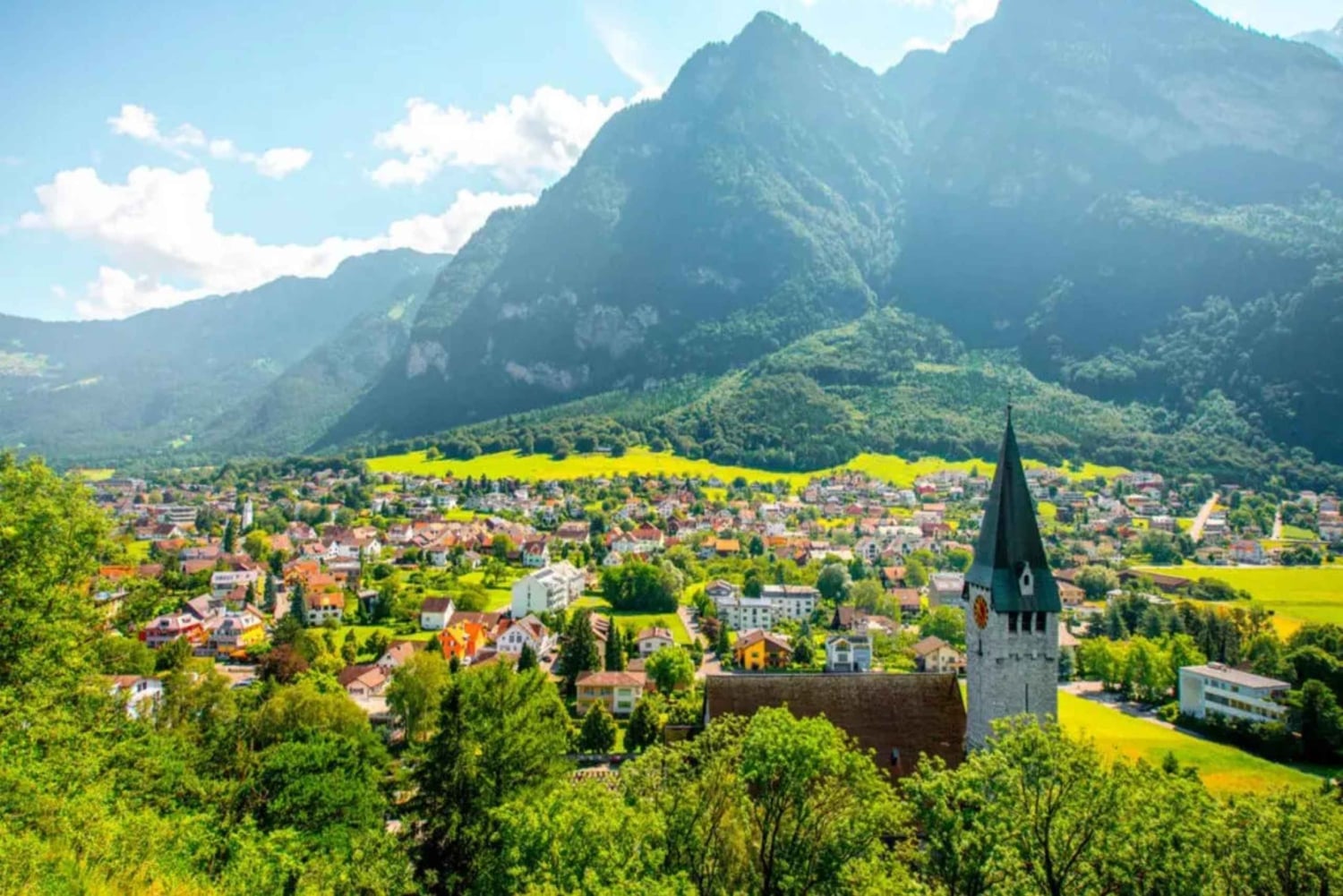 München: dagtour naar Zürich, Oostenrijk, Liechtenstein en Lindau.