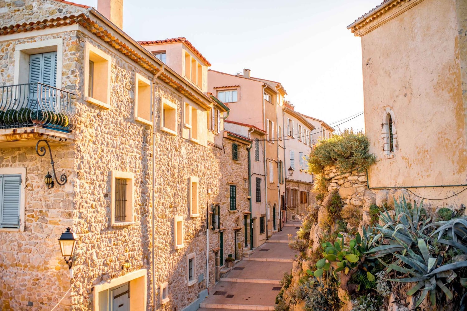 Private day trip from Monaco to the gems of French Riviera