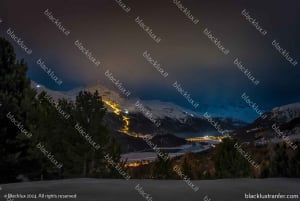 ST MORIT:BLACKLUX TRANSFER VAN ST MORITZ NAAR LUCHTHAVEN ZURICH