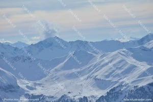 ST MORIT:BLACKLUX TRANSFER VAN ST MORITZ NAAR LUCHTHAVEN ZURICH