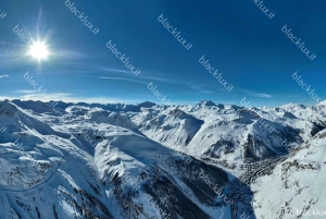 ST MORIT:BLACKLUX TRANSFER VAN ST MORITZ NAAR LUCHTHAVEN ZURICH