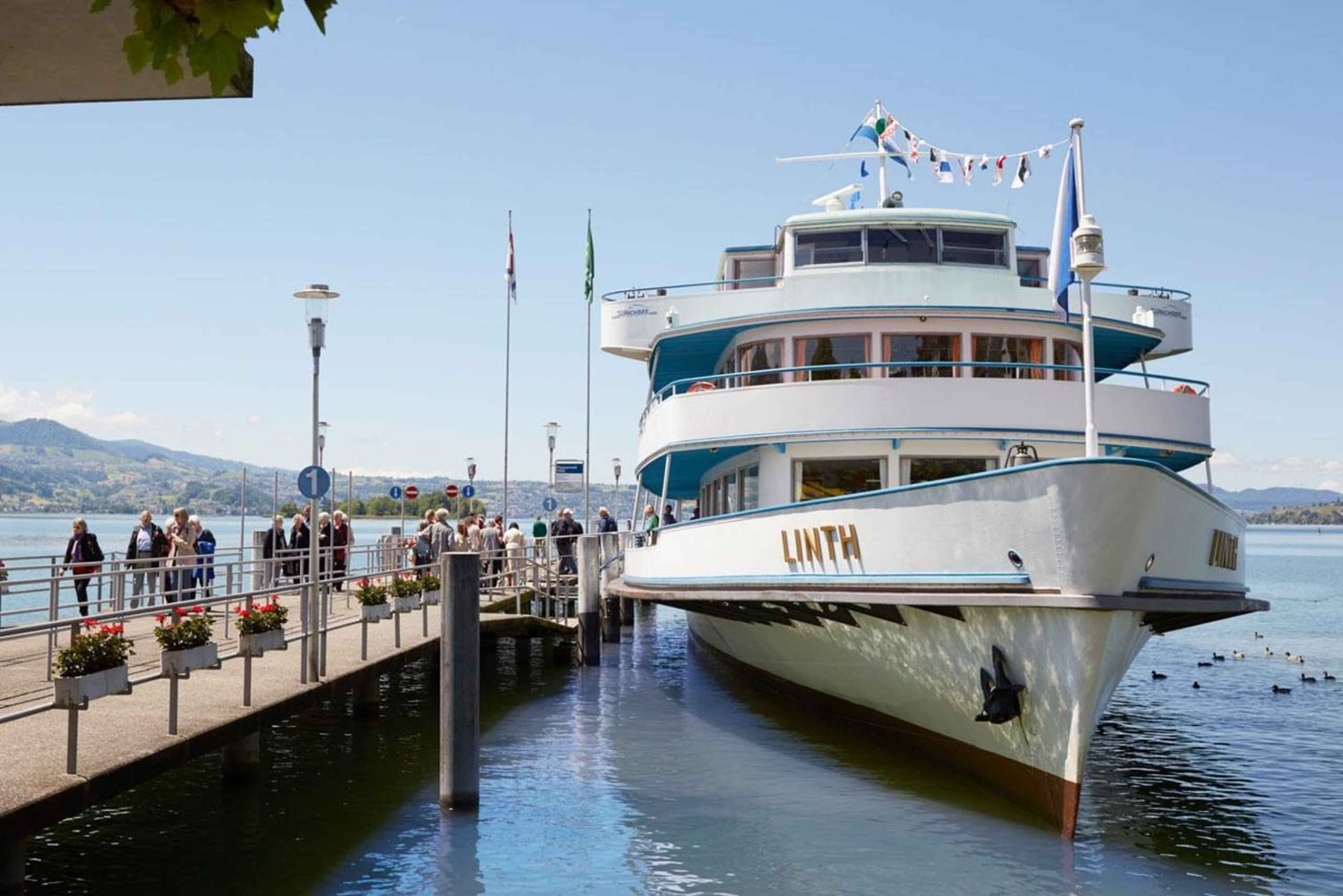 Швейцария: экскурсия по Цюриху, шоколад и круиз по озеру