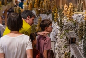 Ретийская железная дорога ЮНЕСКО: виадук, музей поездов, Санкт-Мориц