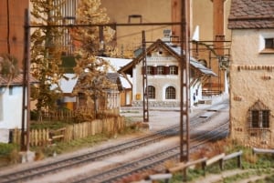 Ретийская железная дорога ЮНЕСКО: виадук, музей поездов, Санкт-Мориц