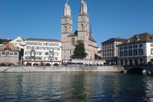 Zürich Charms: Private City Center Walk and Lake Cruise