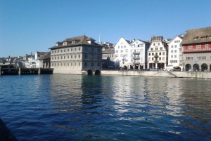 Zürich Charms: Private City Center Walk and Lake Cruise