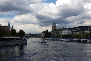 Zürich Charms: Private City Center Walk and Lake Cruise