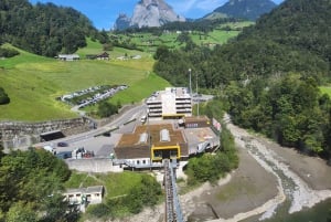 Dagstur fra Zürich: Den bratteste taubanen til Stoos og utsikten fra Rigi