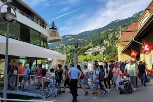 Dagstur fra Zürich: Den bratteste taubanen til Stoos og utsikten fra Rigi