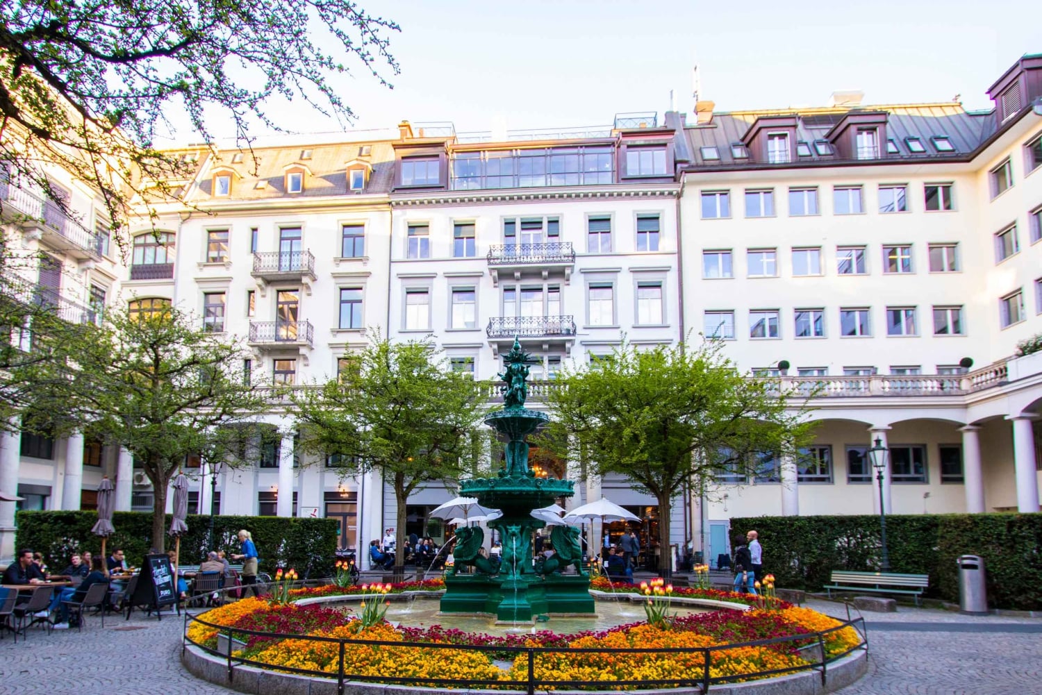 Zurych: Ekskluzywna szwajcarska wycieczka bankowa z lokalnym przewodnikiem